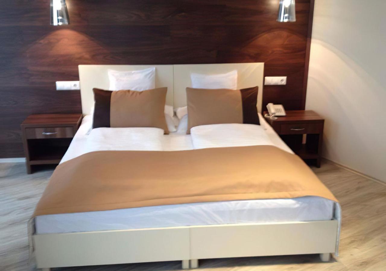 Hotel Median 3*